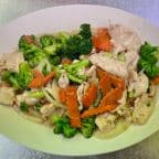 Best SG4. Chicken Stir-fried with Broccoli in Galveston, TX