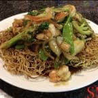 Best SM1. Crispy Egg Noodle Layered With Chicken Beef Shrimp & Mixed Vegetable in Galveston, TX